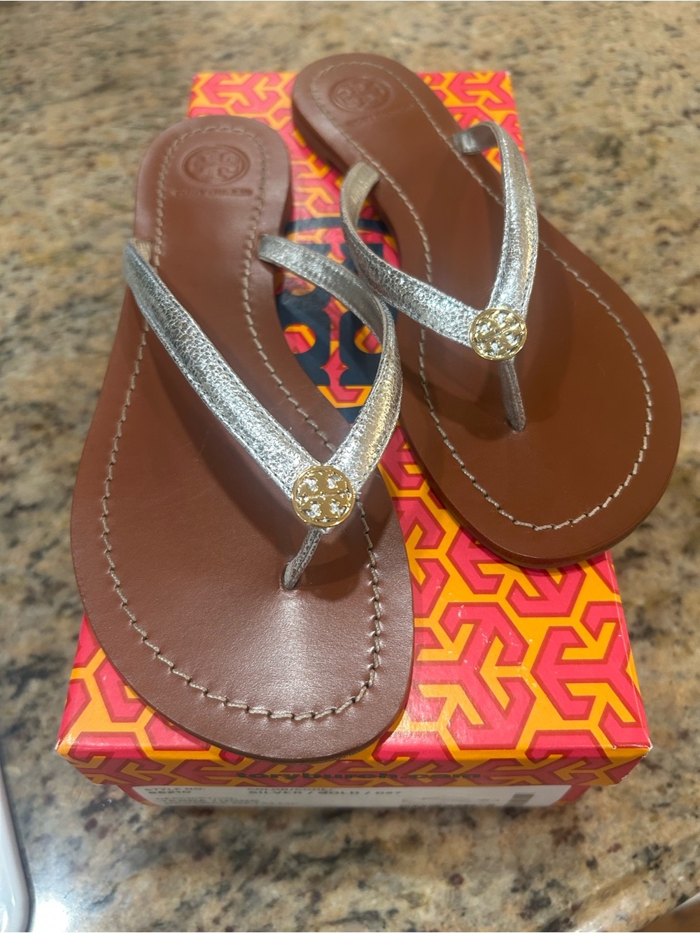 Tory Burch Terra Thong Reverse  Metallic sandal